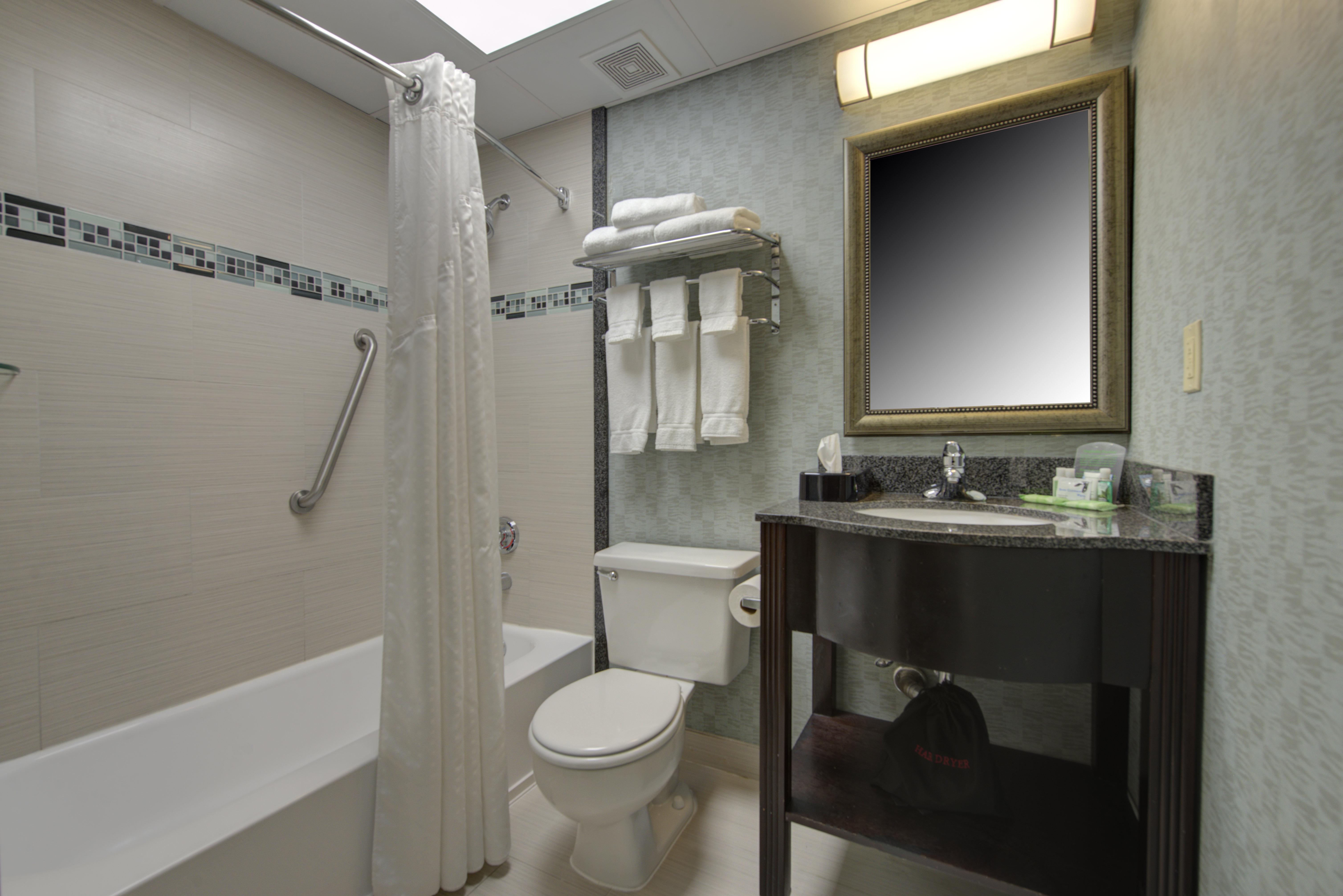 Holiday Inn Plainview-Long Island By Ihg Exterior foto
