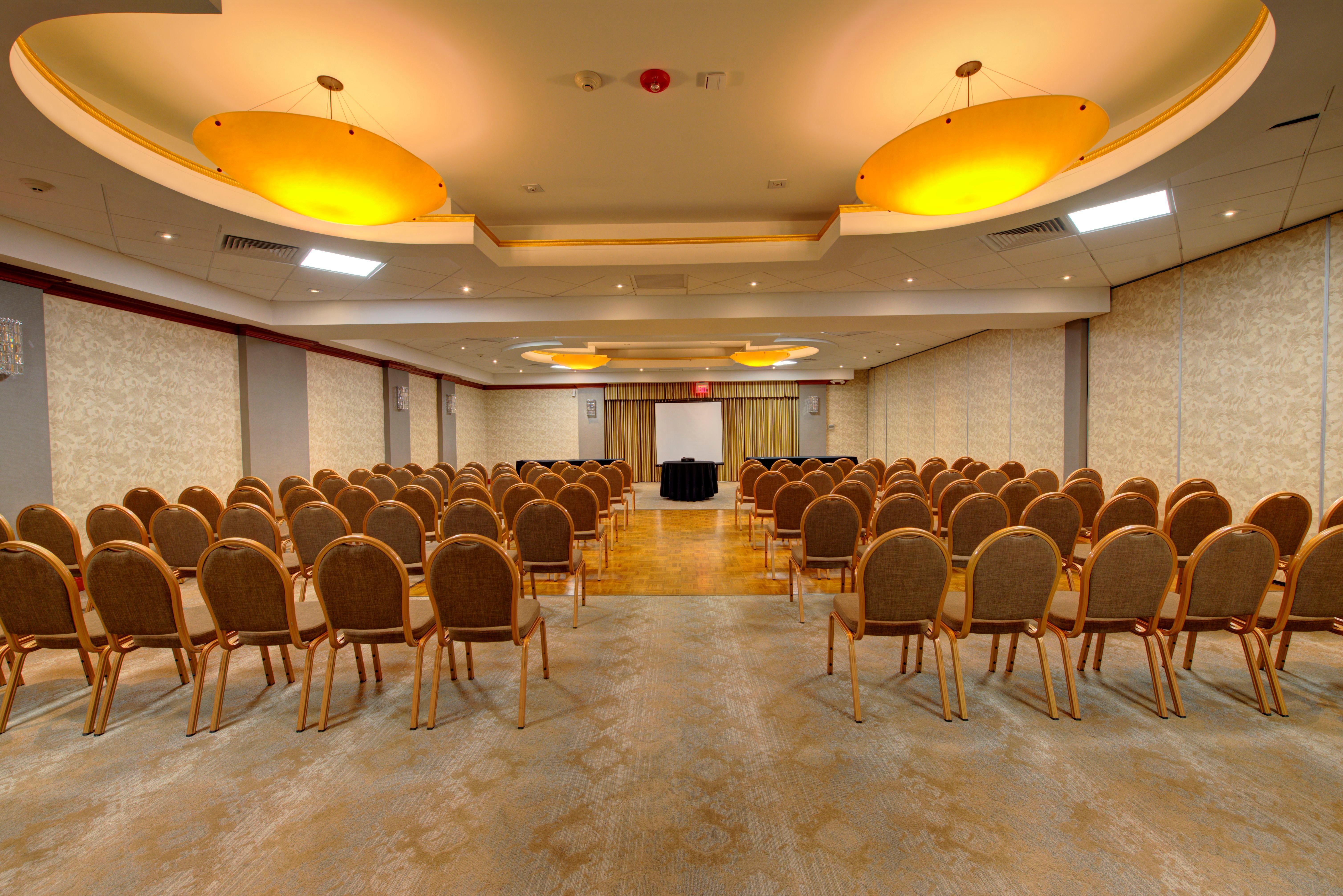 Holiday Inn Plainview-Long Island By Ihg Exterior foto