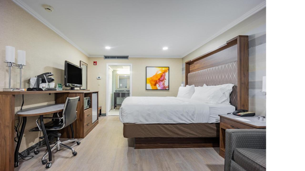 Holiday Inn Plainview-Long Island By Ihg Exterior foto